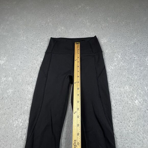 Lululemon In Movement Crop Leggings Womens Size 2 Black High Rise 19" Inseam - Picture 6 of 11